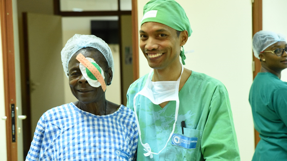Jaona with his client Mbone Madeleine at the MICEI hospital.