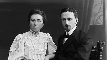 Ernst Jakob Christoffel and his sister Hedwig in 1908