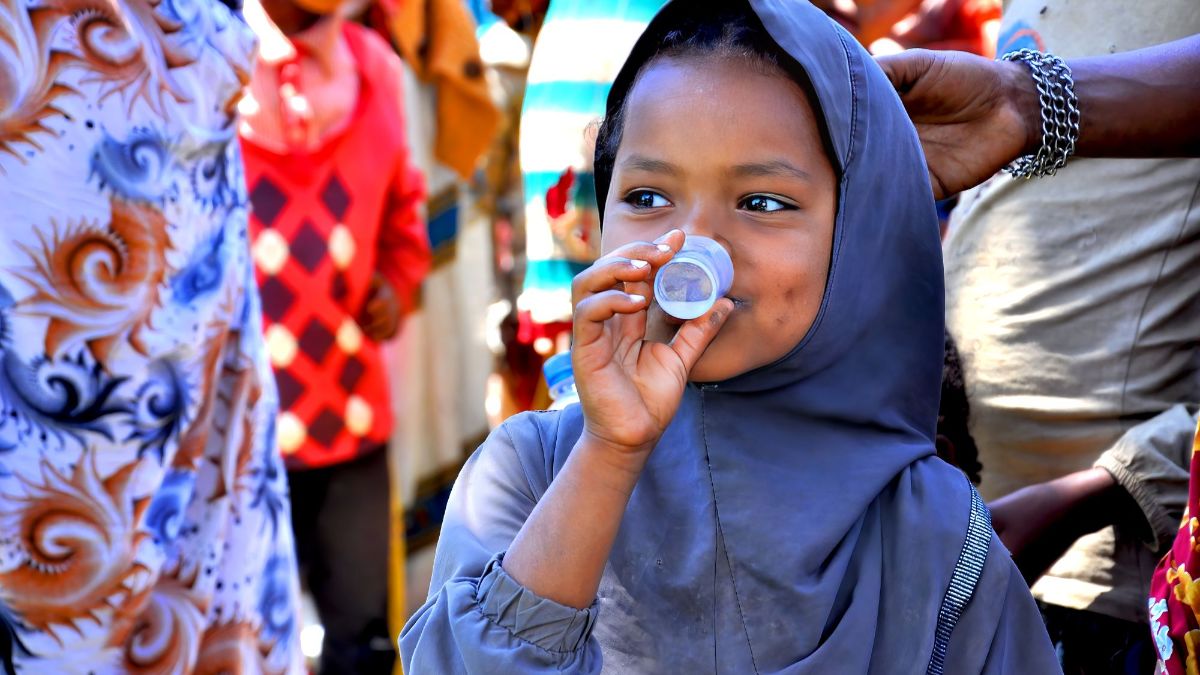 Hayate Habib Shifa receiving a dose of Zithromax® syrup as part of the Mass Drug Administration <br/>(MDA) campaign for trachoma elimination in Misrak Silti District, Ethiopia.