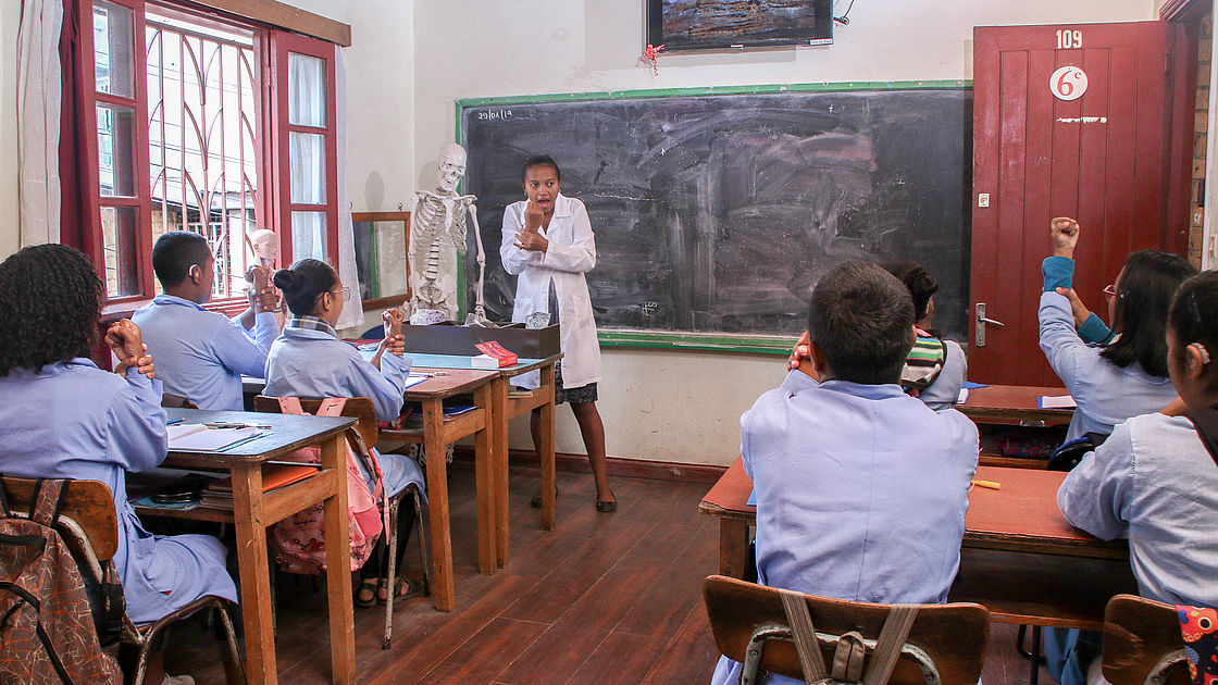 Deaf and hard of hearing learners in class at the AKAMA school in Madagascar 